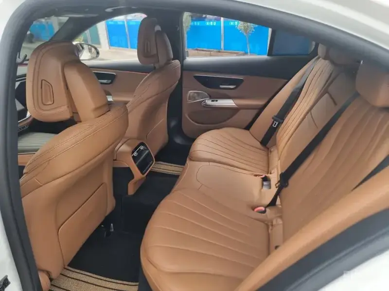 2024 Mercedes-Benz E-Класс с пробегом 14 000 км