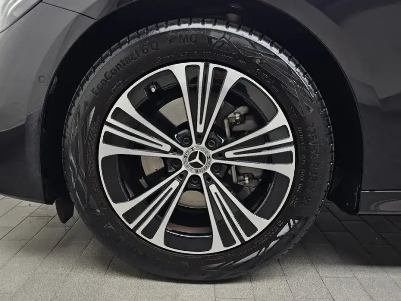 2025 Mercedes-Benz E-Класс с пробегом 9 684 км