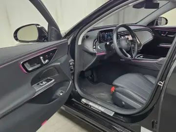 2025 Mercedes-Benz E-Класс с пробегом 9 684 км