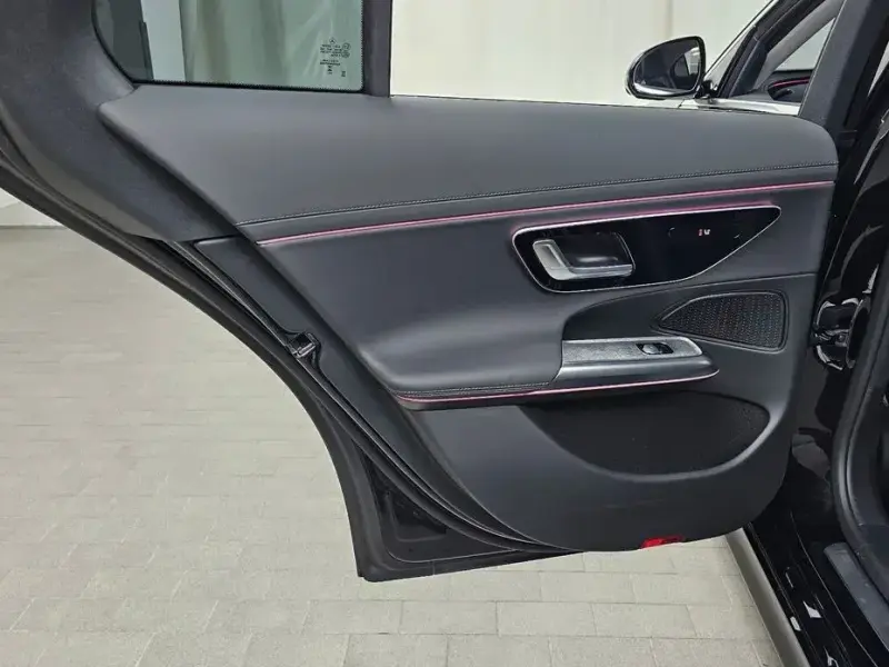 2025 Mercedes-Benz E-Класс с пробегом 9 684 км