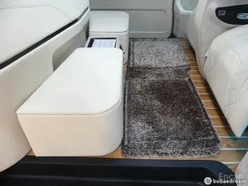 2020 Mercedes-Benz V-Класс с пробегом 30 652 км