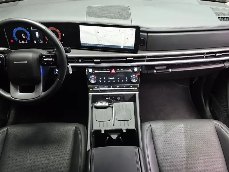 2025 Hyundai Santa Fe с пробегом 21 005 км