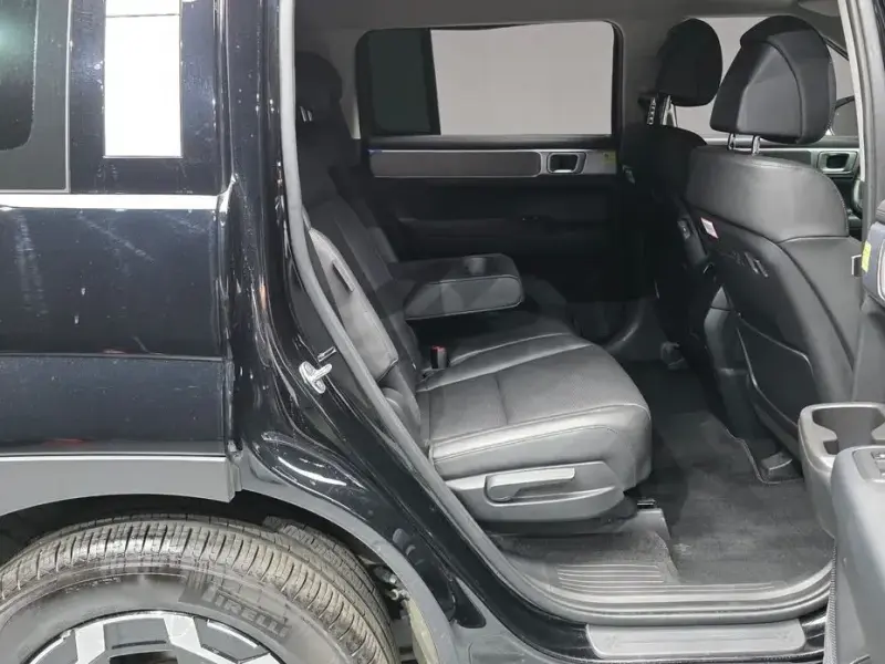 2025 Hyundai Santa Fe с пробегом 21 005 км
