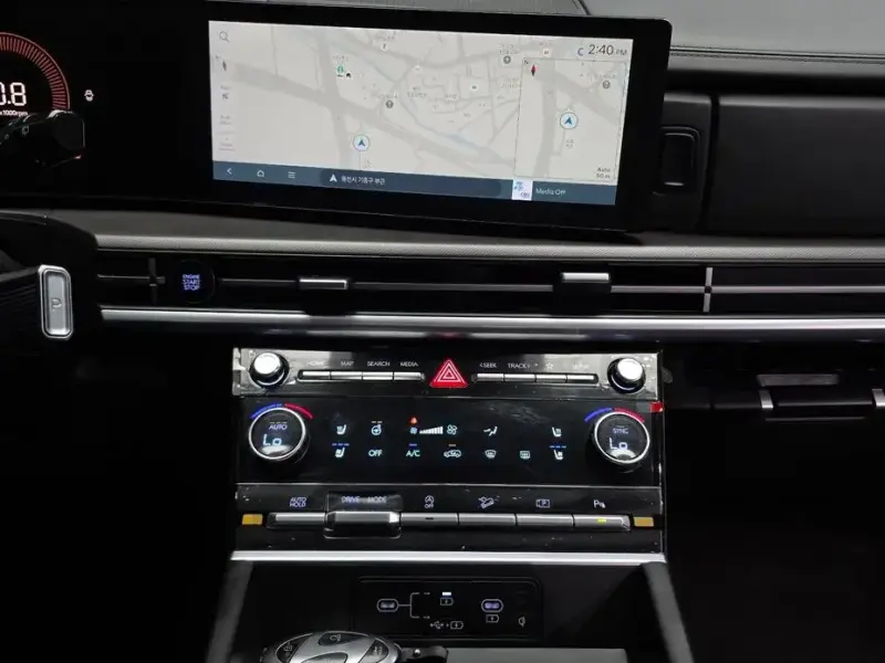 2025 Hyundai Santa Fe с пробегом 21 005 км