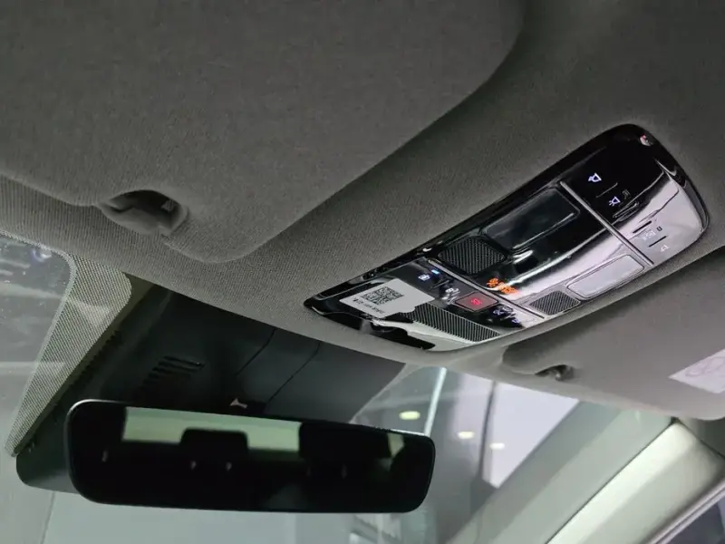 2025 Hyundai Santa Fe с пробегом 21 005 км