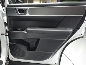 2024 Hyundai Santa Fe с пробегом 9 046 км