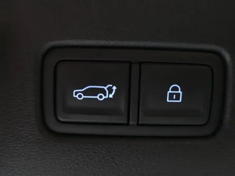 2024 Hyundai Santa Fe с пробегом 9 046 км