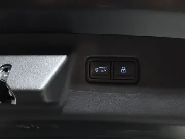 2024 Hyundai Santa Fe с пробегом 30 459 км