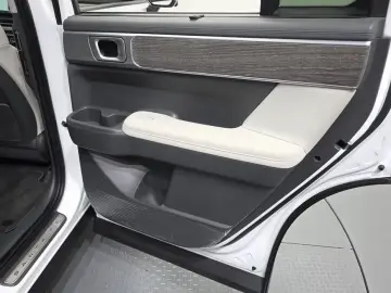 2024 Hyundai Santa Fe с пробегом 54 024 км