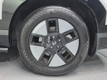 2024 Hyundai Santa Fe с пробегом 32 504 км
