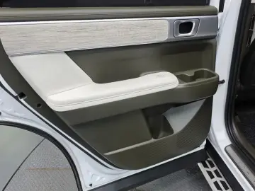 2024 Hyundai Santa Fe с пробегом 32 504 км
