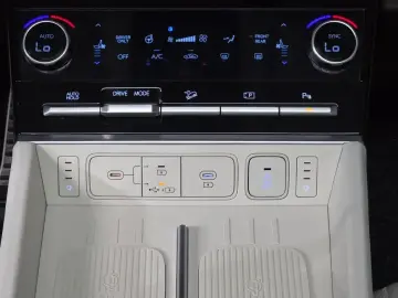 2024 Hyundai Santa Fe с пробегом 32 504 км