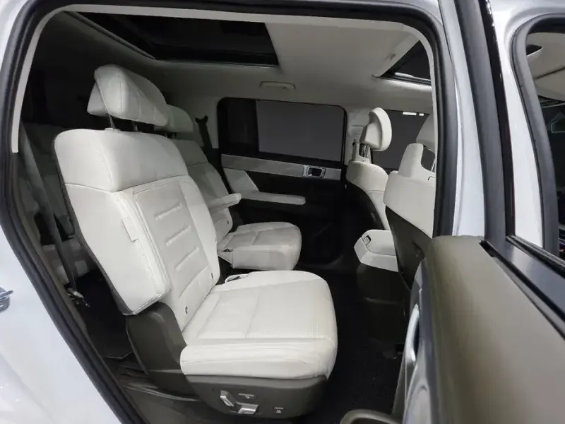 2024 Hyundai Santa Fe с пробегом 32 504 км