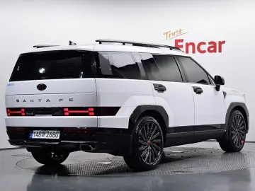 2023 Hyundai Santa Fe с пробегом 14 400 км