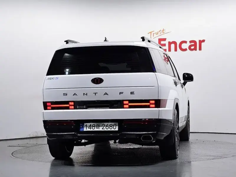 2023 Hyundai Santa Fe с пробегом 14 400 км