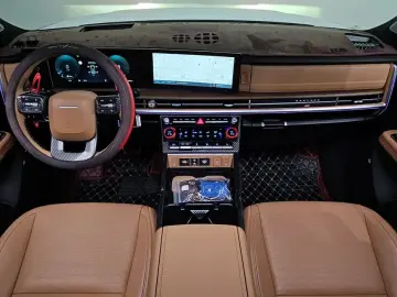 2023 Hyundai Santa Fe с пробегом 14 400 км