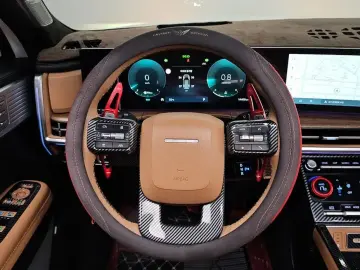 2023 Hyundai Santa Fe с пробегом 14 400 км