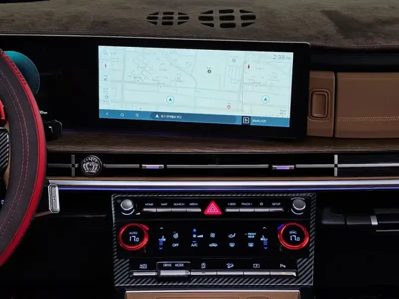 2023 Hyundai Santa Fe с пробегом 14 400 км