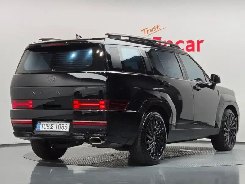 2024 Hyundai Santa Fe с пробегом 10 279 км