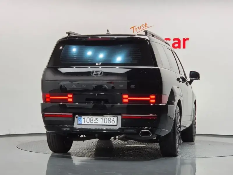 2024 Hyundai Santa Fe с пробегом 10 279 км