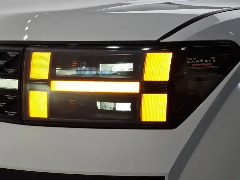 2023 Hyundai Santa Fe с пробегом 14 400 км