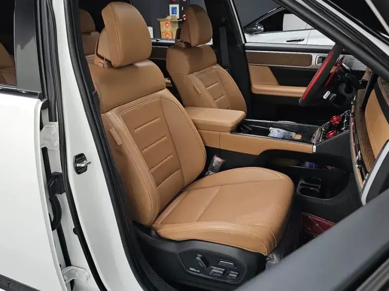 2023 Hyundai Santa Fe с пробегом 14 400 км