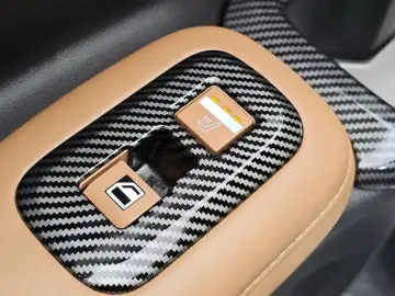 2023 Hyundai Santa Fe с пробегом 14 400 км