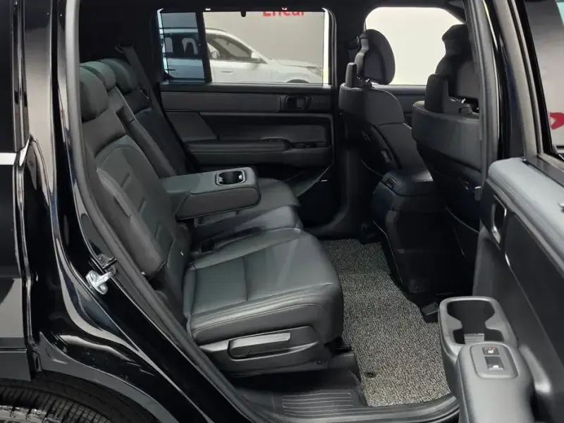 2024 Hyundai Santa Fe с пробегом 10 279 км