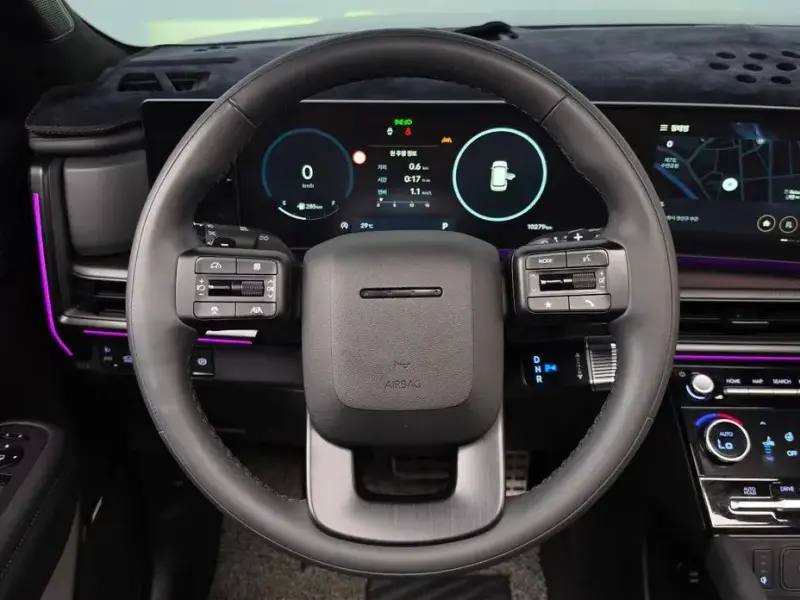 2024 Hyundai Santa Fe с пробегом 10 279 км