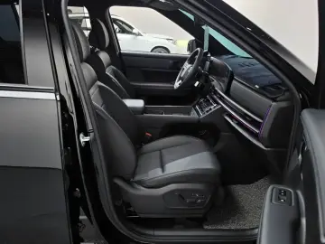 2024 Hyundai Santa Fe с пробегом 10 279 км