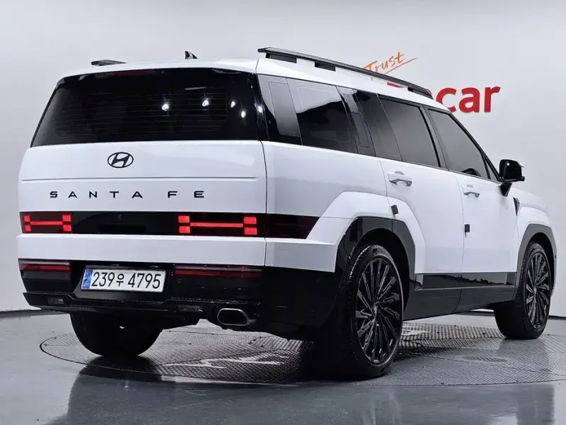 2024 Hyundai Santa Fe с пробегом 28 388 км