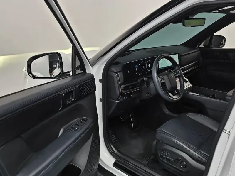 2024 Hyundai Santa Fe с пробегом 28 388 км