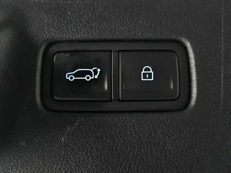 2024 Hyundai Santa Fe с пробегом 28 388 км