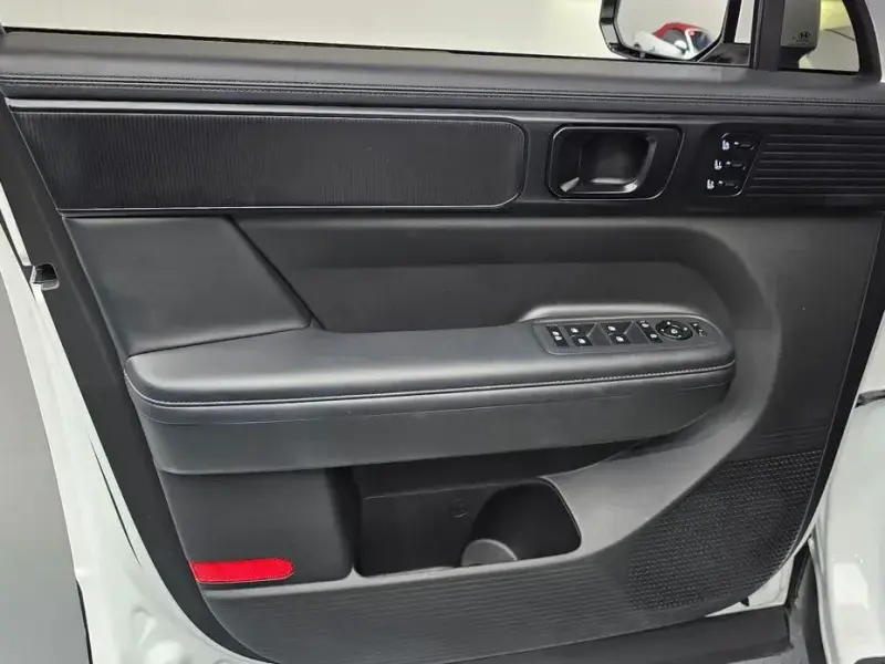 2024 Hyundai Santa Fe с пробегом 28 388 км