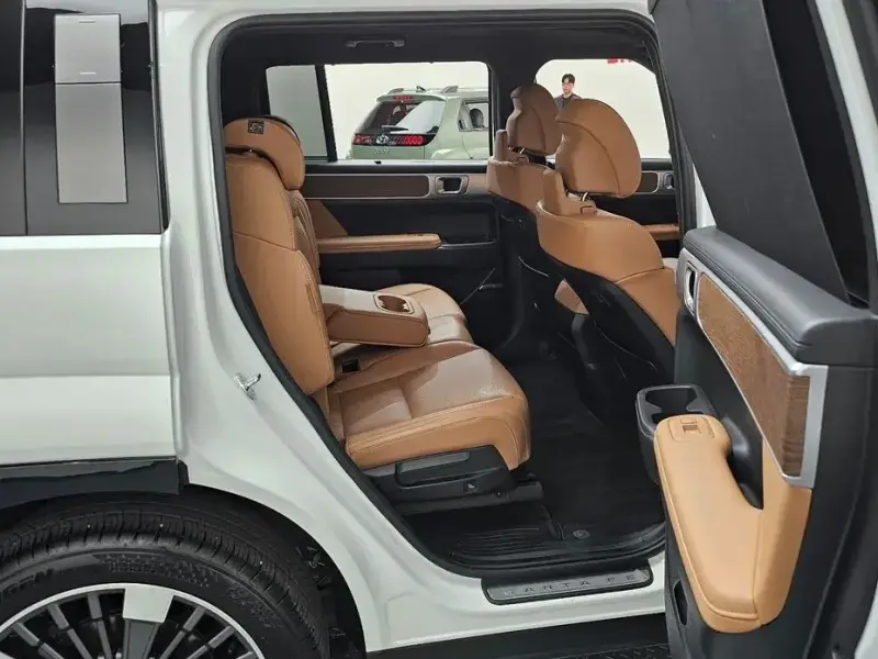 2024 Hyundai Santa Fe с пробегом 20 100 км