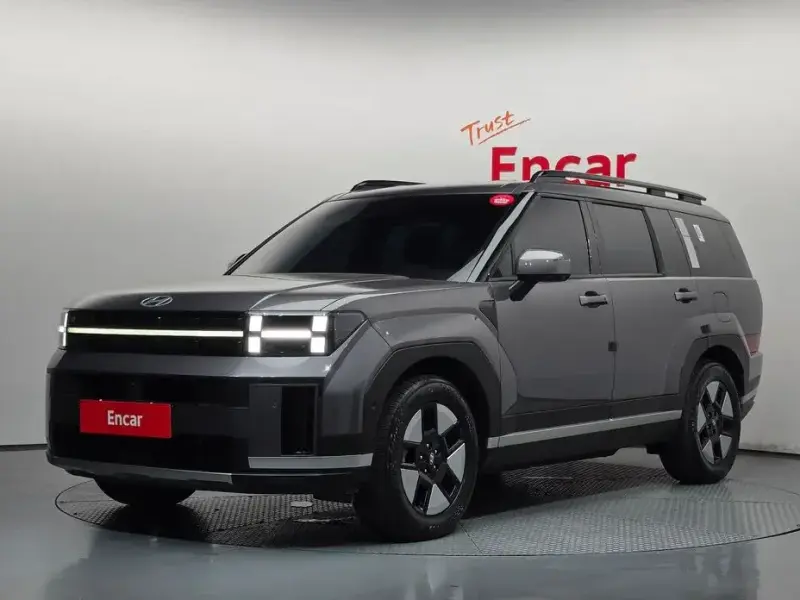 2025 Hyundai Santa Fe с пробегом 24 685 км
