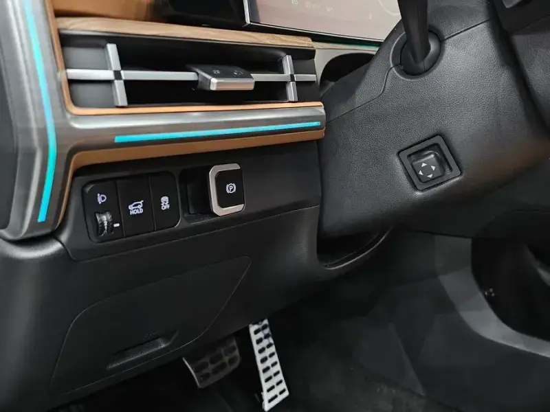 2024 Hyundai Santa Fe с пробегом 20 100 км