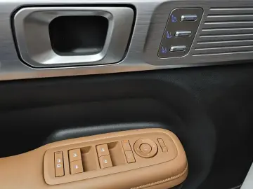 2024 Hyundai Santa Fe с пробегом 20 100 км