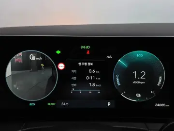 2025 Hyundai Santa Fe с пробегом 24 685 км
