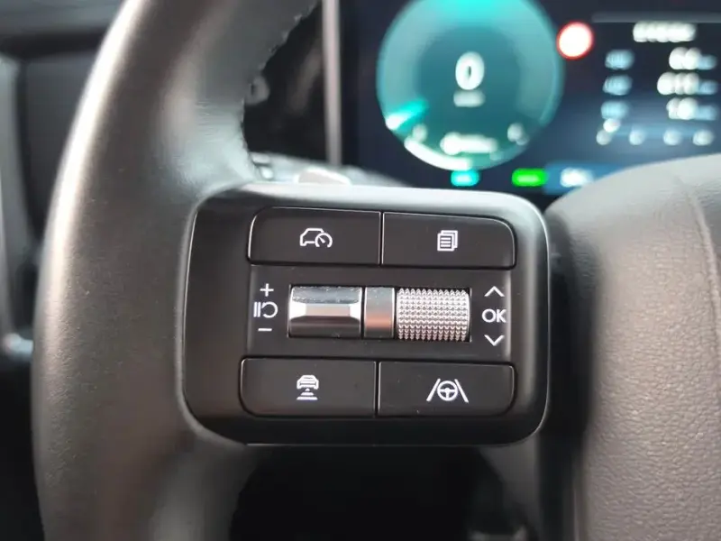 2025 Hyundai Santa Fe с пробегом 24 685 км