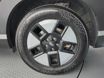 2025 Hyundai Santa Fe с пробегом 24 685 км