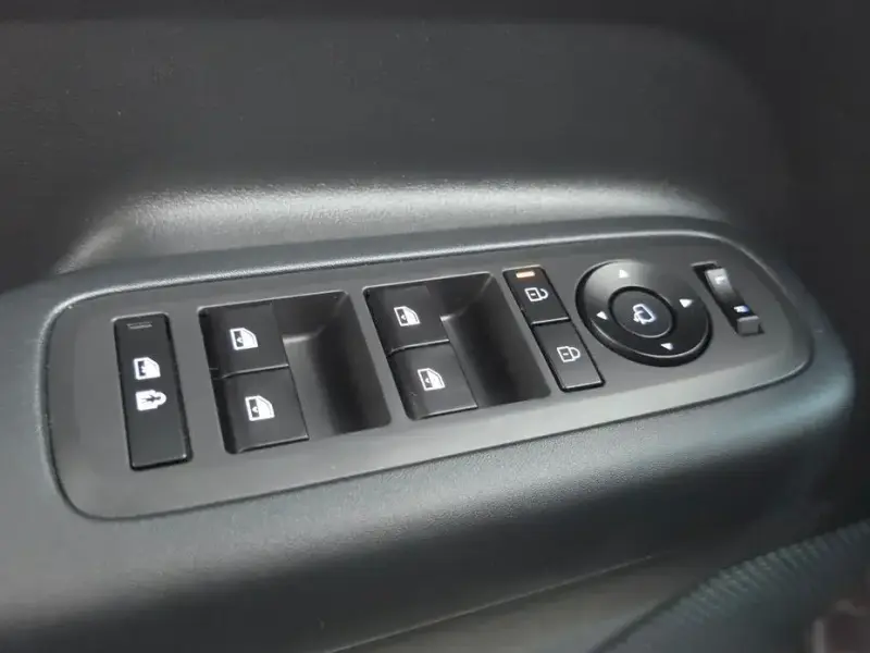 2025 Hyundai Santa Fe с пробегом 24 685 км