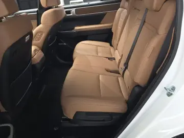 2025 Hyundai Santa Fe с пробегом 37 350 км