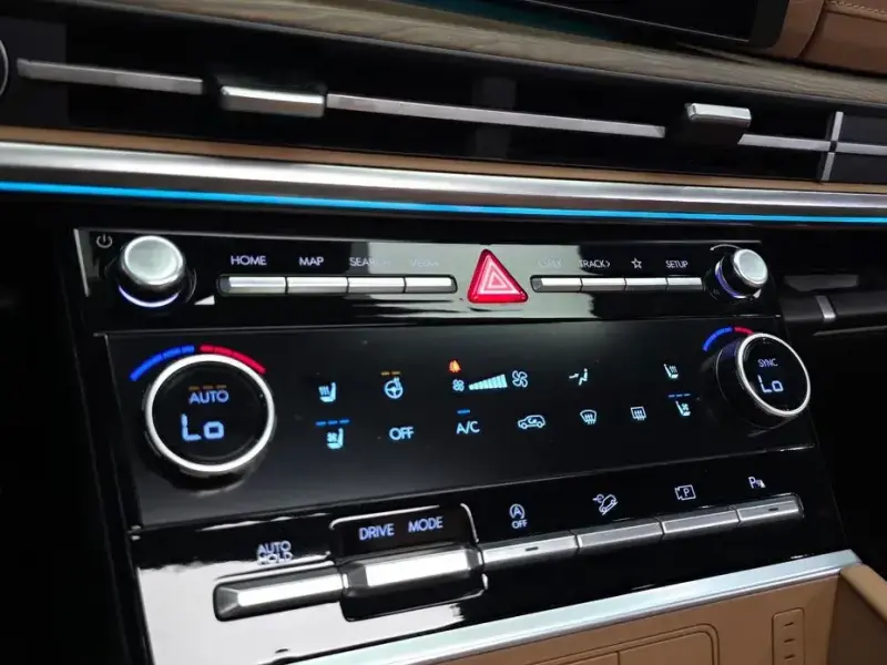 2025 Hyundai Santa Fe с пробегом 37 350 км