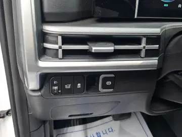 2023 Hyundai Santa Fe с пробегом 27 699 км