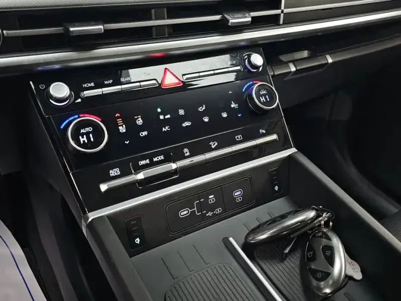 2023 Hyundai Santa Fe с пробегом 27 699 км