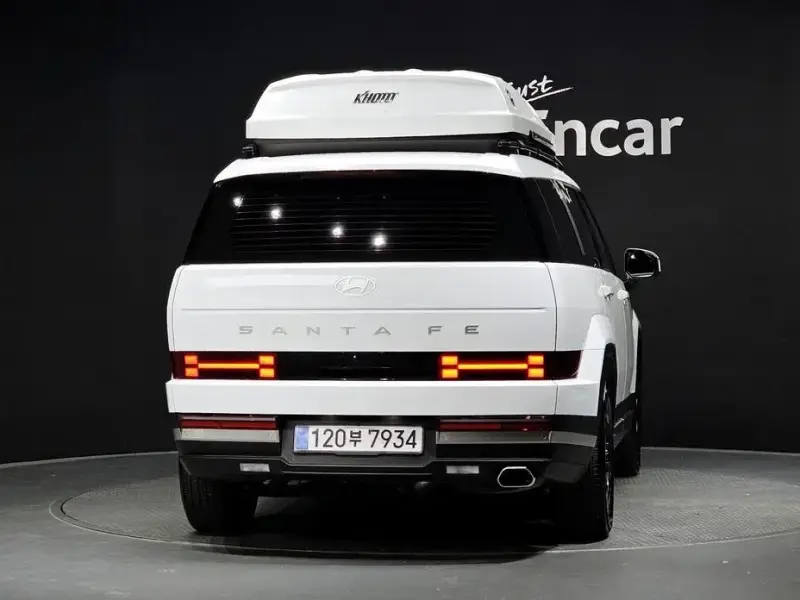 2025 Hyundai Santa Fe с пробегом 7 682 км