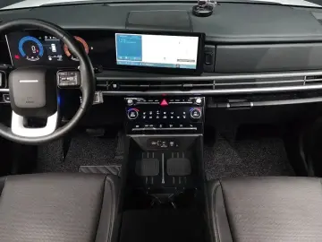 2025 Hyundai Santa Fe с пробегом 7 682 км