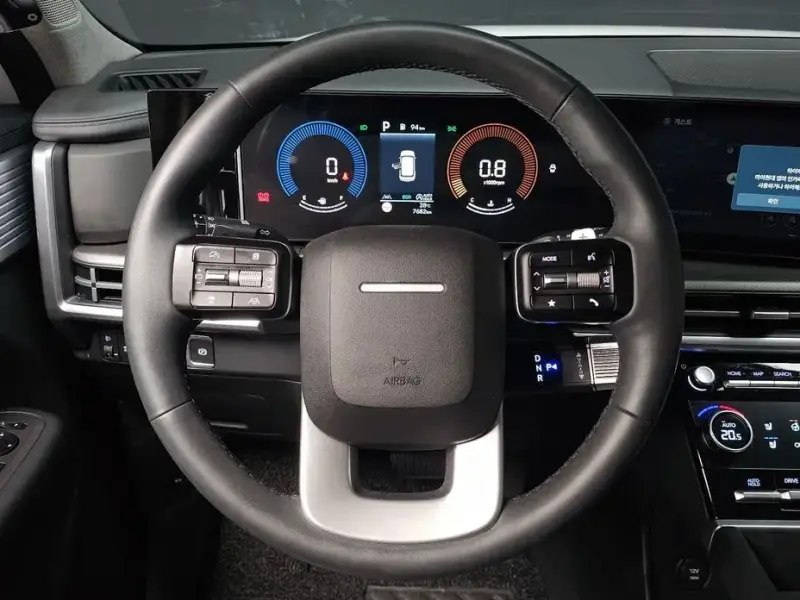 2025 Hyundai Santa Fe с пробегом 7 682 км