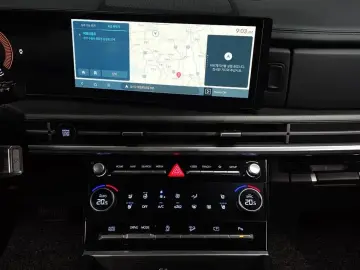 2025 Hyundai Santa Fe с пробегом 7 682 км